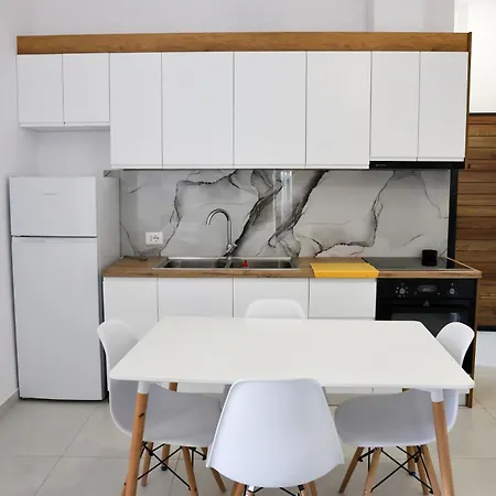 A Parti Apartments * Golem (Tirana)