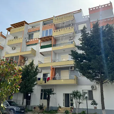 Golem Central Apartments *