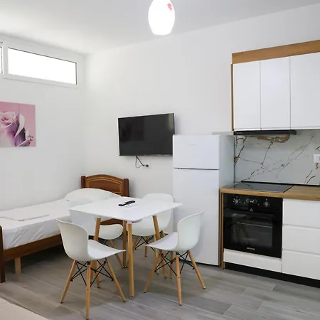 Golem Central Apartments * Golem (Tirana)