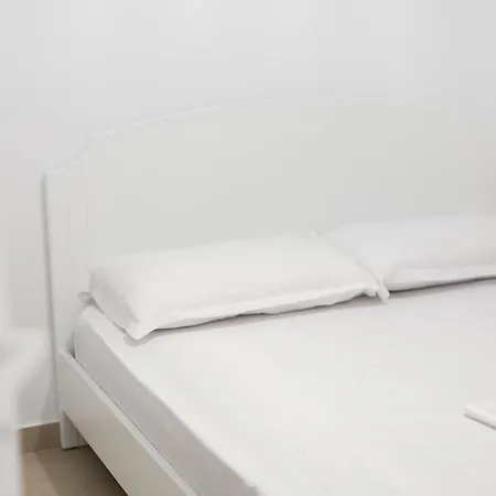 A Parti Apartments * Golem (Tirana)