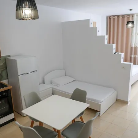 Appartamento A Parti Apartments Golem (Tirana)