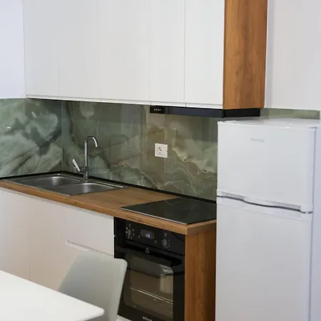 A Parti Apartments * Golem (Tirana)