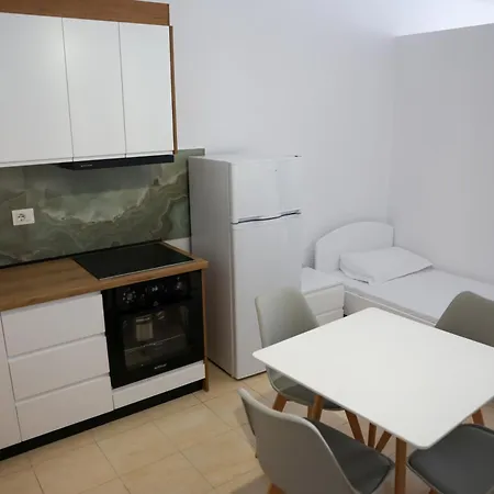 A Parti Apartments *
